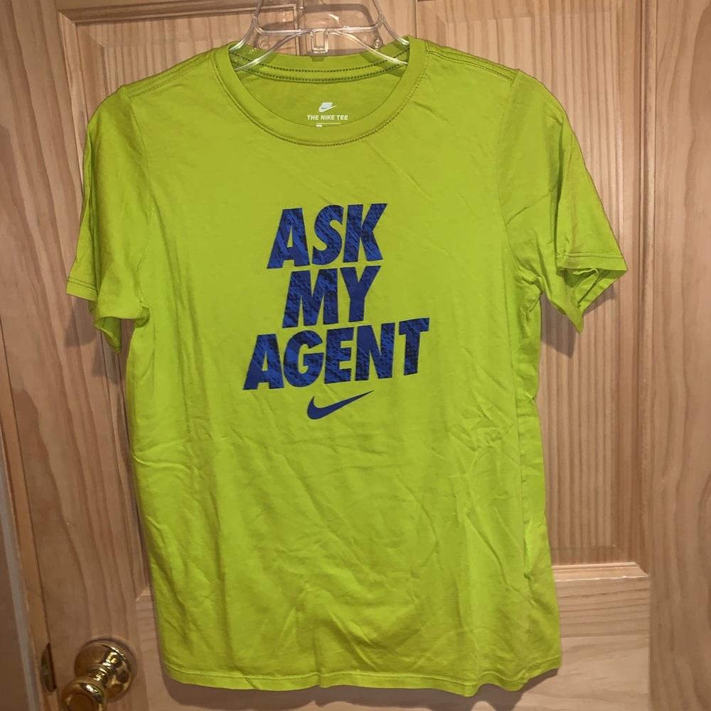 Nike boys XL T-shirt